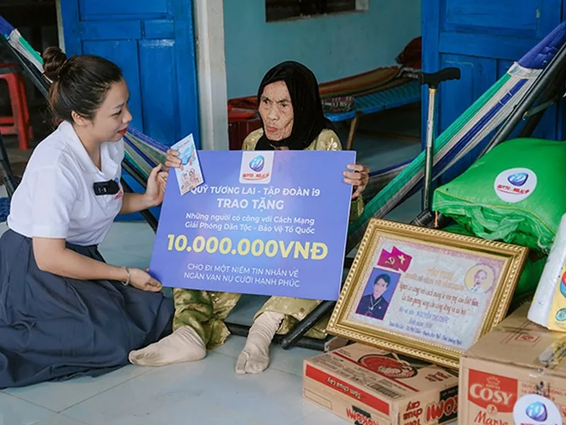 Email hỗ trợ khách hàng